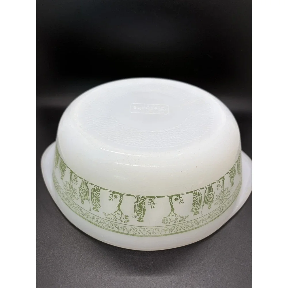 Vintage Glasbake Milk Glass With Roman Greek Green Design 2 QT Casserole‎ Dish